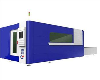 全防護送(song)料光纖激光(guāng)切割機