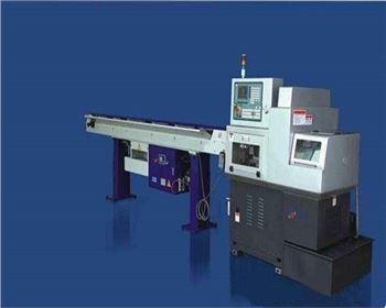 五(wu)軸聯動走心式(shi)數控車床